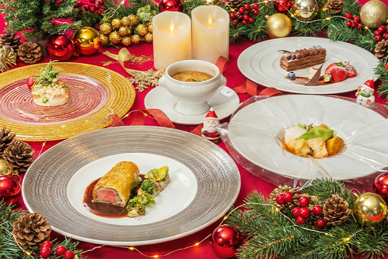 French Dinner Panorama